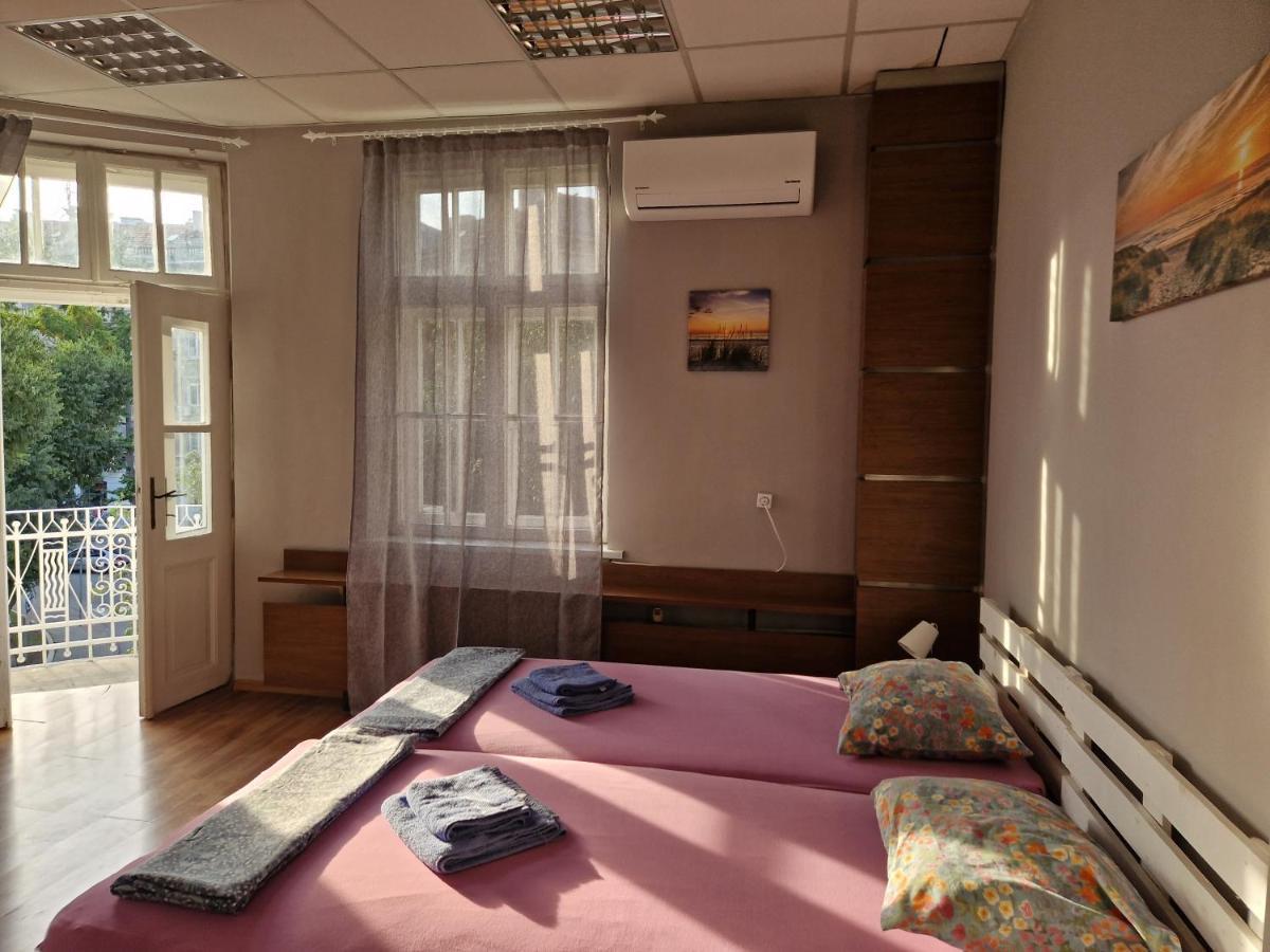 Lambo'S Corner Varna - Guest Rooms Kültér fotó