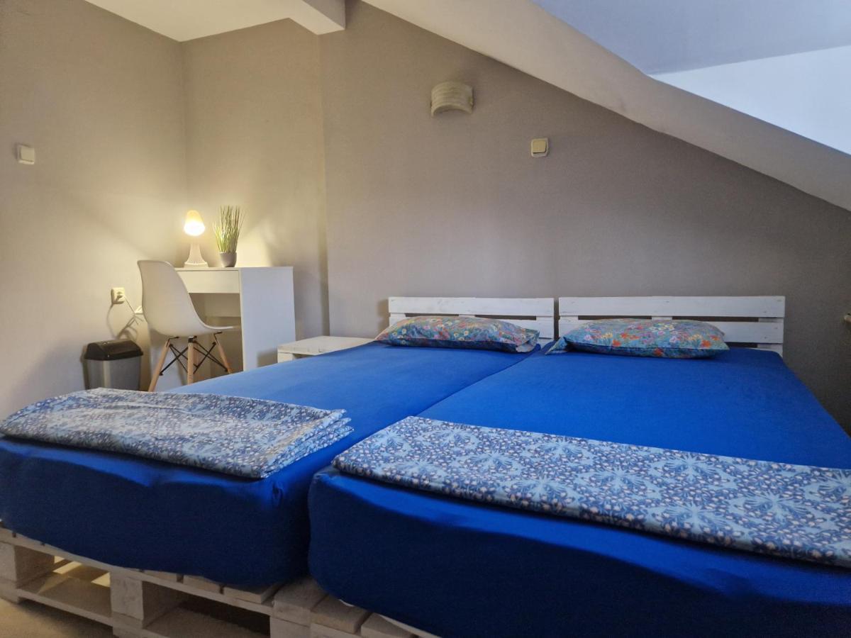 Lambo'S Corner Varna - Guest Rooms Kültér fotó